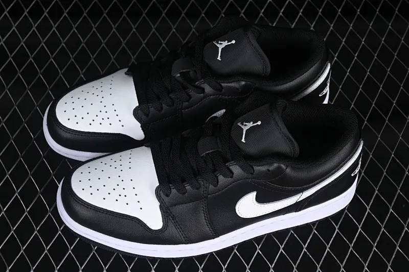 All categories Air Jordan Jordan series basketball shoes Air Jordan 1 Low G version pure original Air Jordan 1 Low AJ1 Joe 1 black and white low-top retro basketball shoes 553558-043